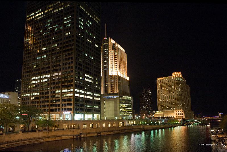 20081030_225054 D3 2x3 P1 srgb.jpg - Along the Chicago River